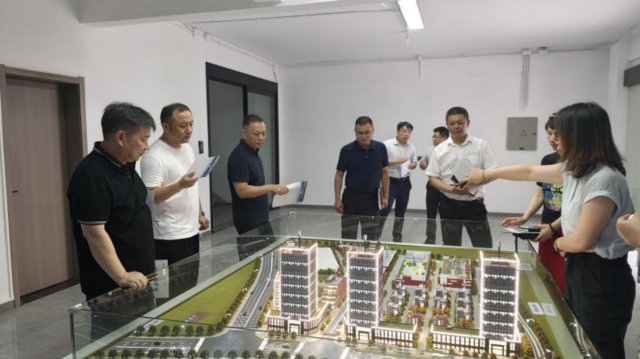 区工商联带队调研滨江数字城助力招商引资